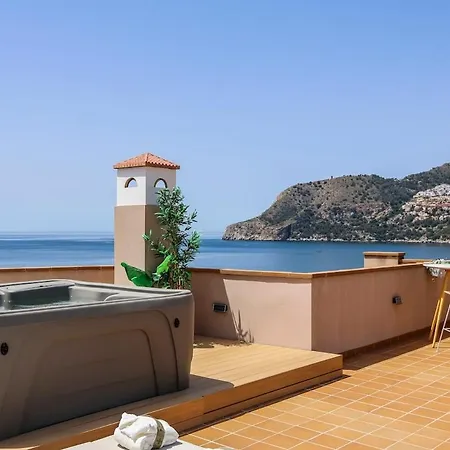 Fuerte Luxury Penthouse & Jacuzzi Apartment *