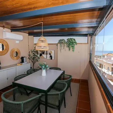 Fuerte Luxury Penthouse & Jacuzzi * La Herradura (Granada)